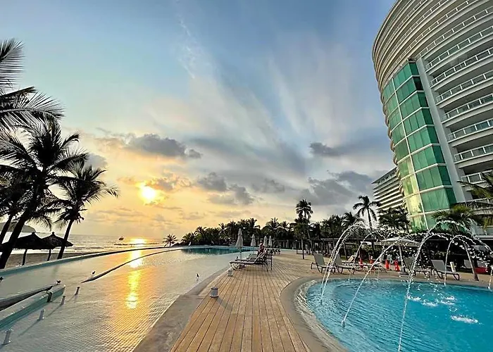 Hotel Bay View Grand Marina 1004s 4*