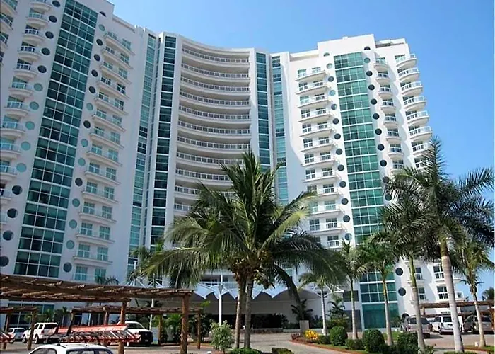 Bay View Grand Marina 1004s Hotel